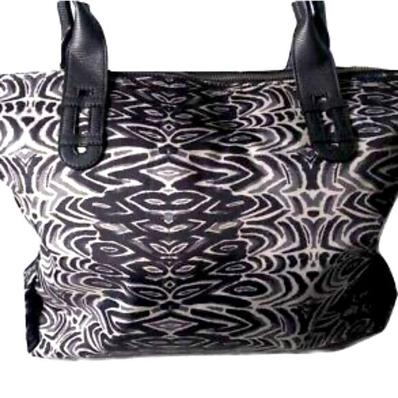 Stella & Dot Getaway Expandable Tote Bag Zebra Black White - Picture 9 of 16